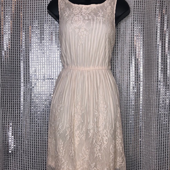 Size Medium Cream Lace Dress - Picture 2 of 6